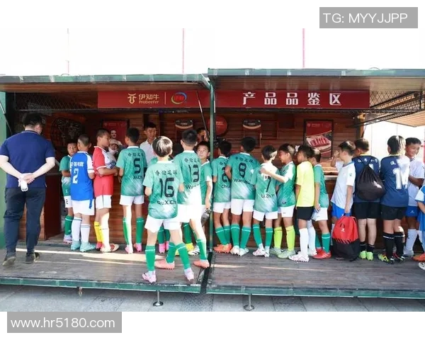 时团携手足球明星共创青春梦想之旅助力青少年成长与发展