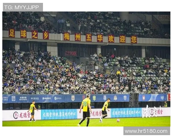 英国足球明星亲临香港与球迷互动共庆足球盛事