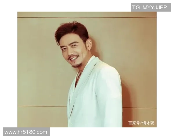 足球明星杨烁的成长历程与职业生涯全景解析 足球明星杨烁的成长历程与职业生涯全景解析