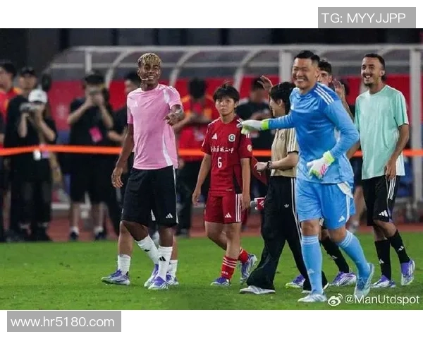 王大雷与足球明星之间的友谊与合作关系探讨